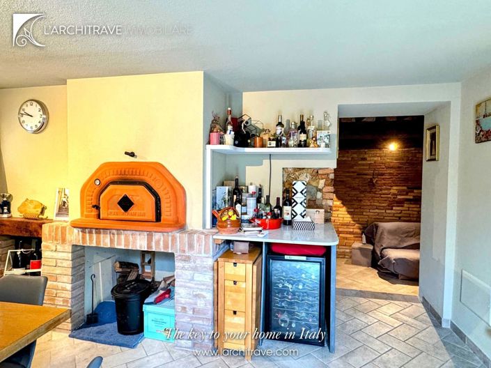 Image No.5-Maison de 2 chambres à vendre à Chianni