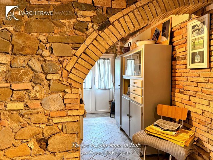 Image No.7-Maison de 2 chambres à vendre à Chianni