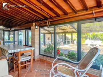 9c643d4c-22a3-32db-7e33-cdaaf11baa19