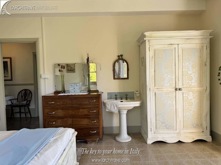 Image No.13-2 Bed Villa for sale