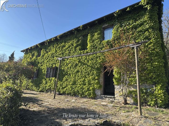 Image No.1-Maison de 1 chambre à vendre à Villafranca in Lunigiana