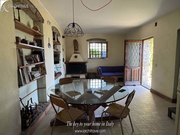 Image No.8-1 Bed House for sale