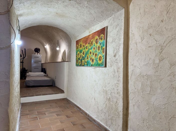 Image No.15-2 Bed House for sale