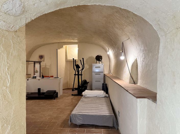 Image No.16-2 Bed House for sale