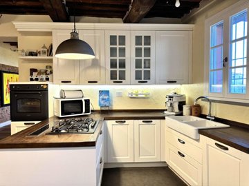 8f9b9d23-1428-bc96-caf2-e287acd42611