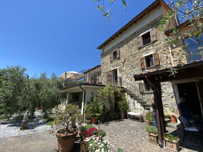 Image No.1-Villa de 4 chambres à vendre à Tresana