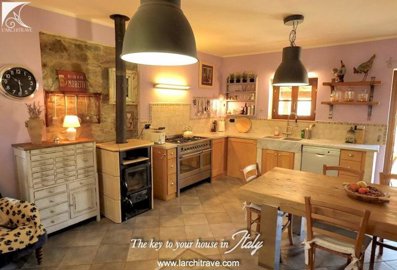 59b79ea4-dc77-3688-8f24-4c6828c700cb