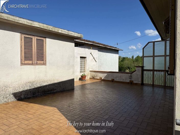 Image No.9-2 Bed House for sale