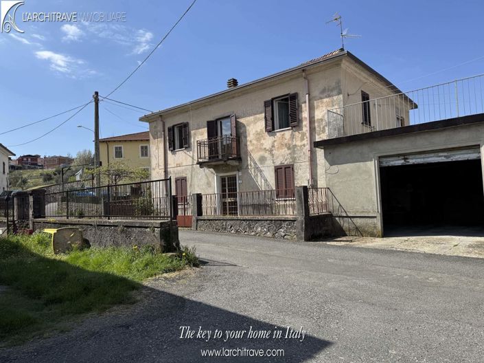 Image No.15-4 Bed House for sale