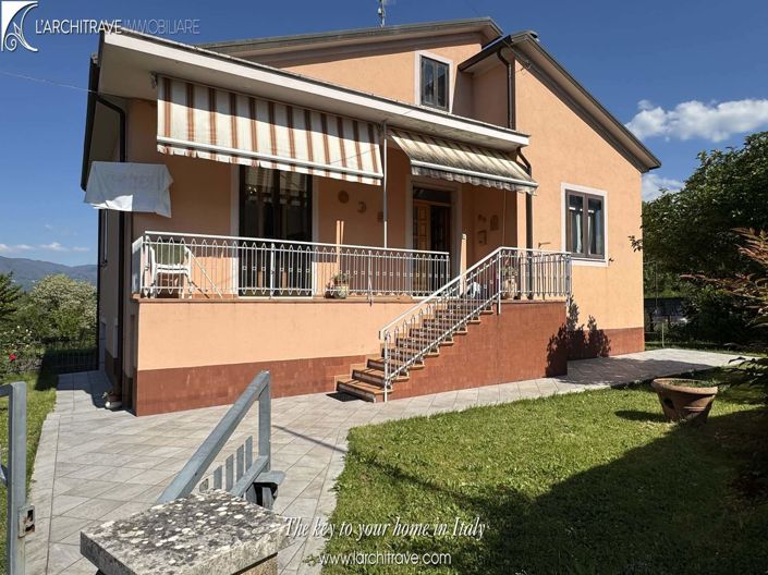 Image No.10-2 Bed House for sale