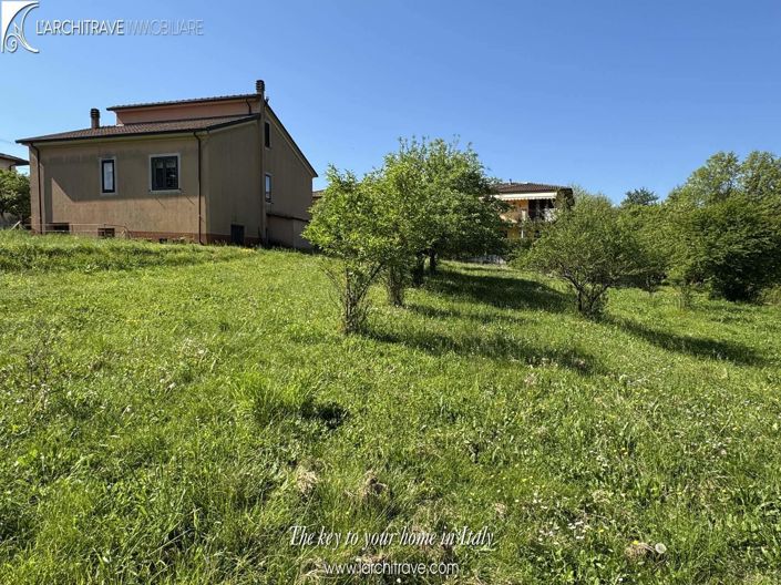 Image No.5-2 Bed House for sale