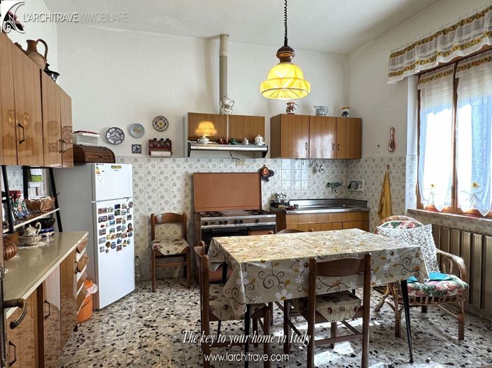 Image No.7-2 Bed House for sale