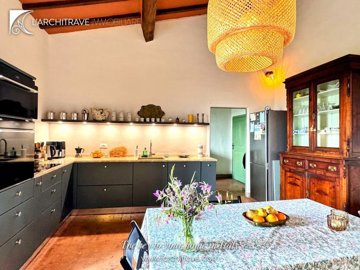 6901eccf-6c40-0381-2ca8-6e4adb364237