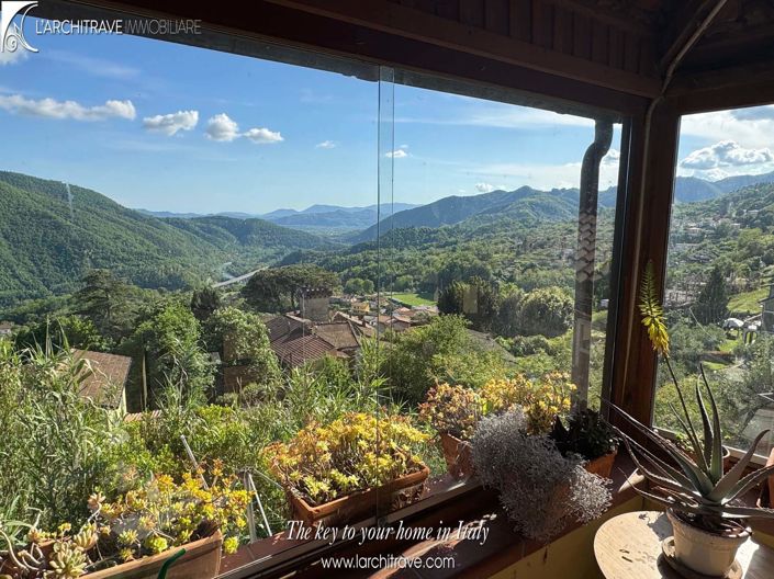 Image No.11-3 Bed House for sale