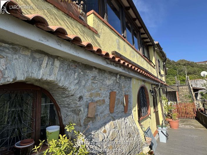 Image No.12-3 Bed House for sale