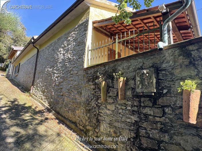 Image No.5-3 Bed House for sale