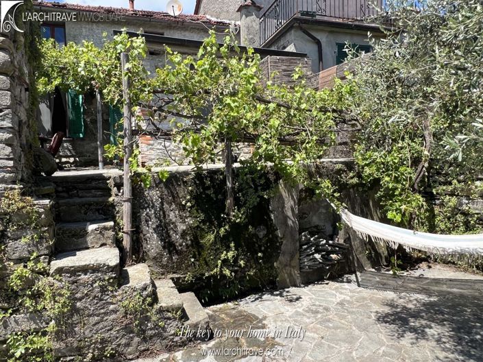 Image No.15-2 Bed House for sale