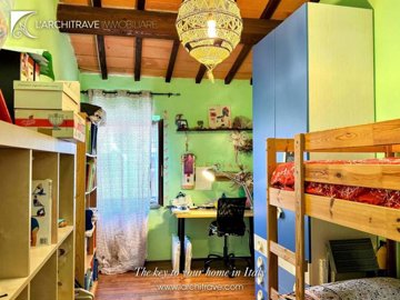 23be08d3-c985-a13d-4b26-2b72c56c2e84