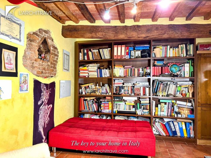 Image No.4-2 Bed House for sale