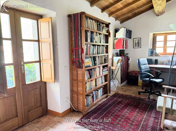 Image No.13-3 Bed House for sale