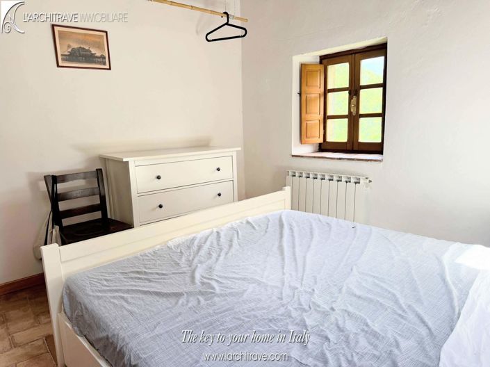 Image No.14-3 Bed House for sale