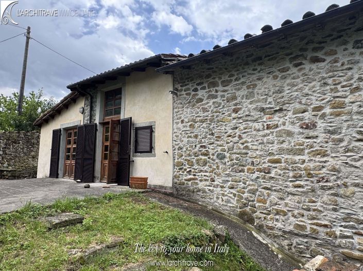 Image No.17-3 Bed House for sale