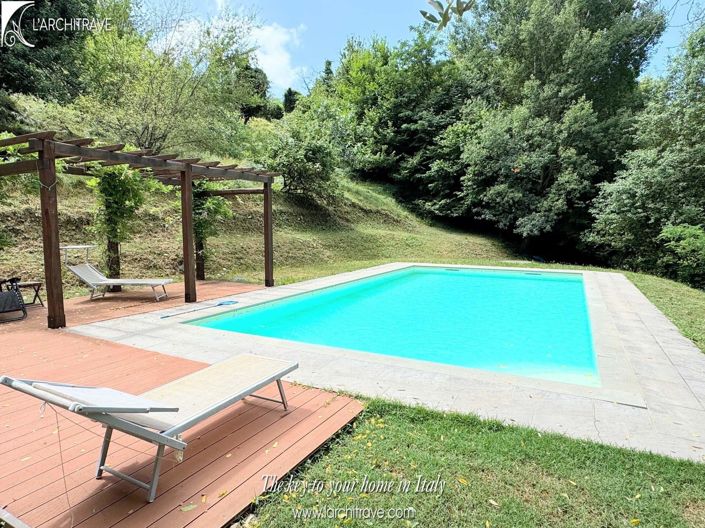 Image No.20-3 Bed House for sale