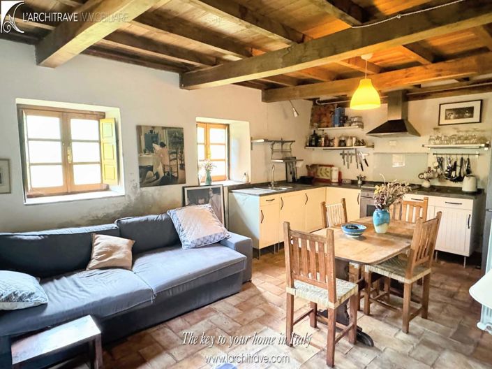 Image No.8-3 Bed House for sale