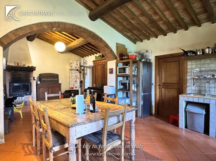 Image No.2-Villa de 3 chambres à vendre à Pomarance