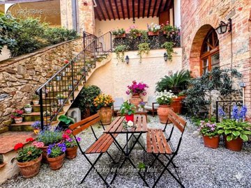 21b5bcfa-0296-725b-fc39-ac3fe130f909