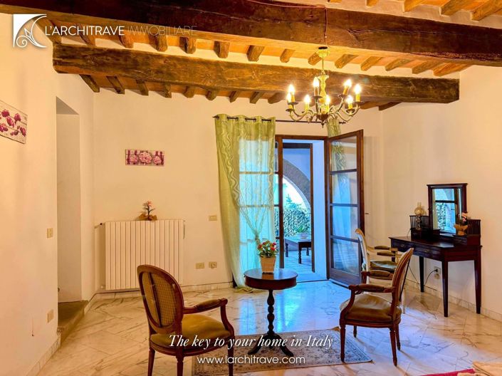 Image No.20-3 Bed House for sale