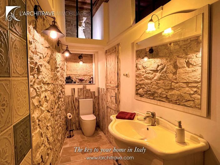 Image No.31-3 Bed House for sale