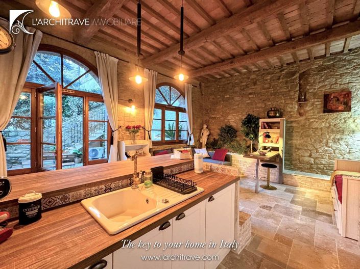 Image No.32-3 Bed House for sale