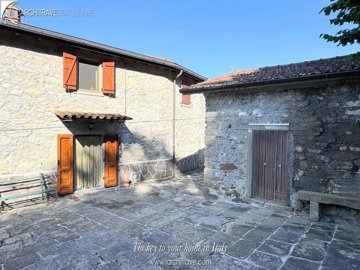 1 - Casola in Lunigiana, Maison
