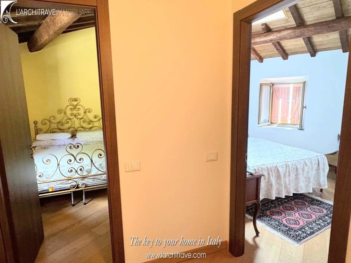 Image No.11-2 Bed House for sale