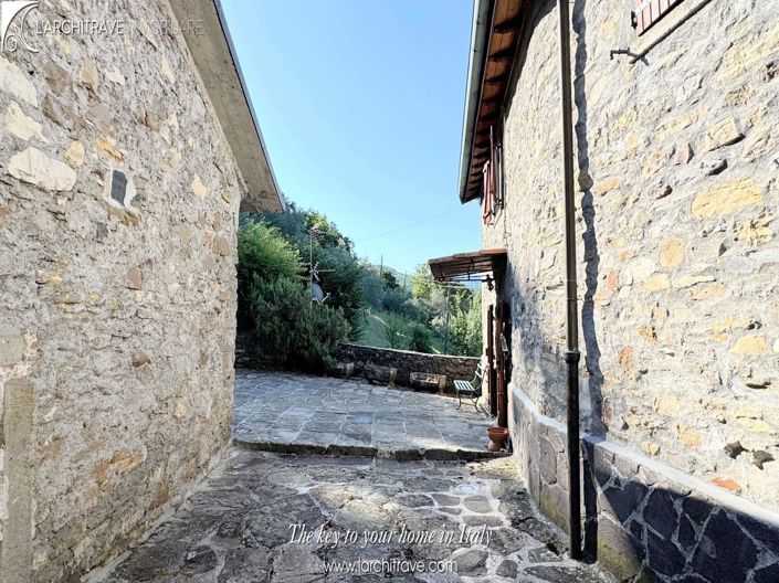 Image No.14-Maison de 2 chambres à vendre à Casola in Lunigiana