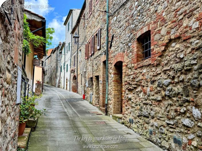 Image No.3-Maison de 2 chambres à vendre à Sienne