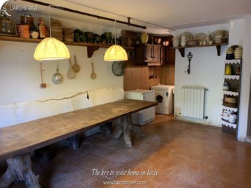 272a173a-5d4a-c178-4c79-6b790aa843f5