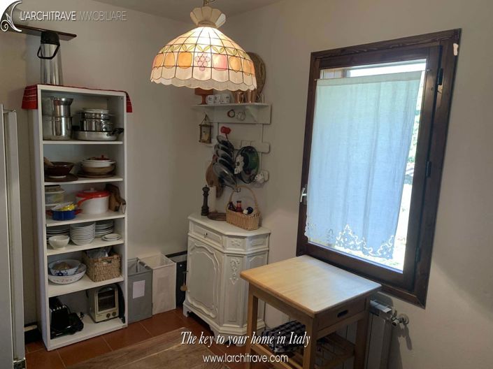 Image No.8-2 Bed House for sale