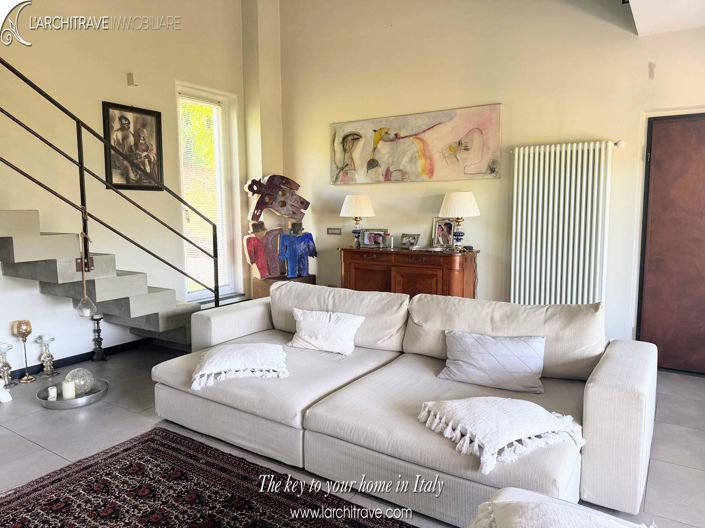 Image No.2-2 Bed Villa for sale