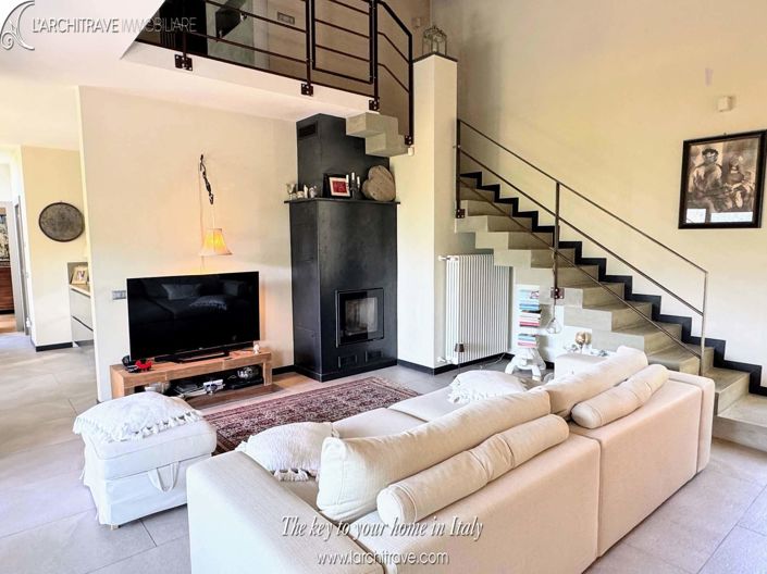 Image No.4-2 Bed Villa for sale