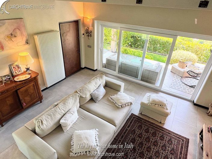 Image No.6-2 Bed Villa for sale