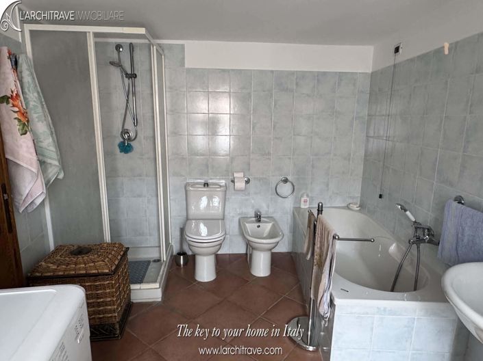 Image No.9-Maison de 2 chambres à vendre à Licciana Nardi