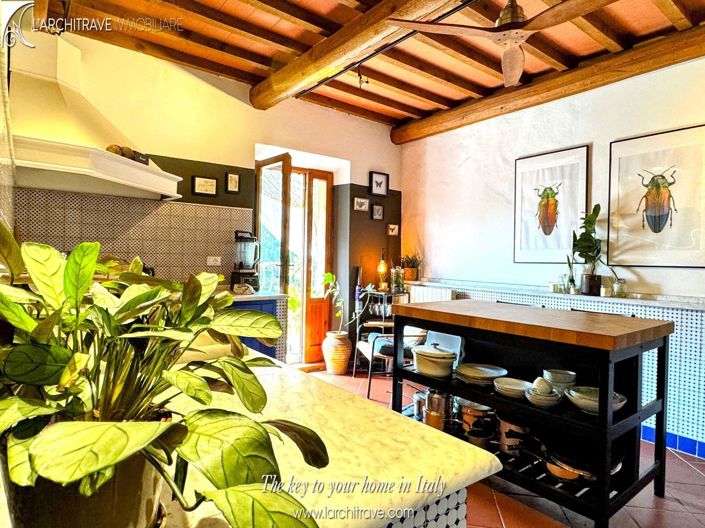 Image No.8-3 Bed House for sale