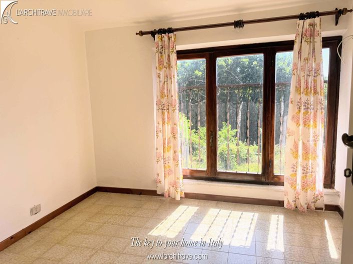 Image No.4-5 Bed House for sale