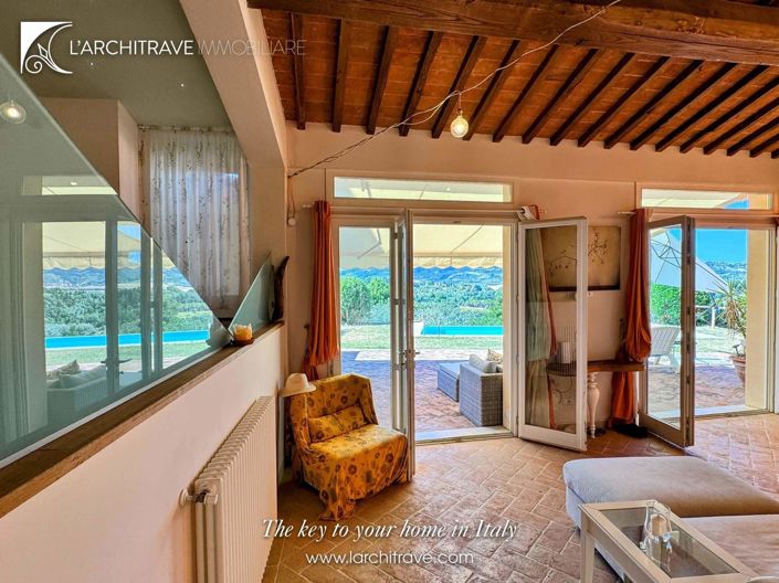 Image No.6-3 Bed House for sale