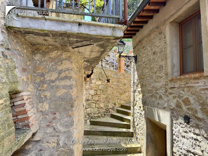 Image No.29-3 Bed House for sale