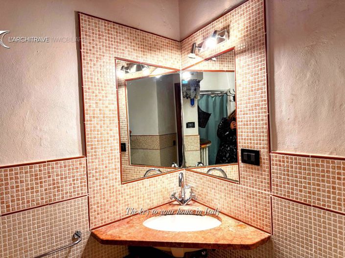 Image No.15-2 Bed House for sale