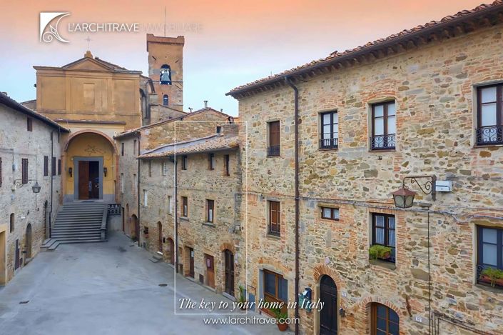 Image No.18-2 Bed House for sale