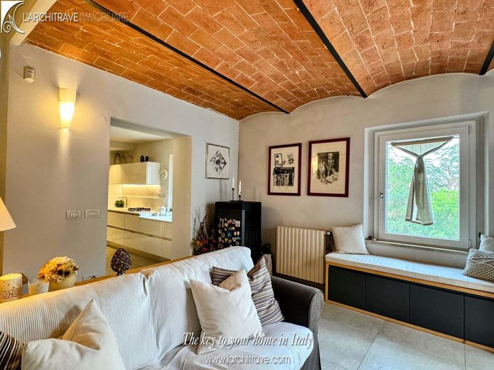 Image No.15-1 Bed House for sale